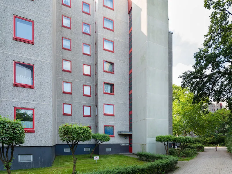 Helle 3-Z.-Wohnung mit Balkon u. Tageslichtbad für Selbstrenovierer – WBS-Berechtigung 100 bis 140 — photo 1